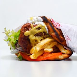 Питка с телешко кюфте (2бр)