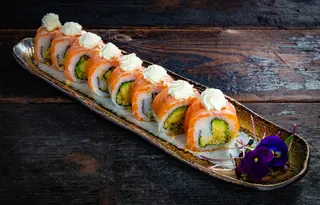 SALMON ABURI ROLL