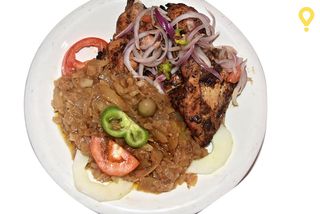 1/2 Poulet Braisé + 1 Boule d'Attiéké