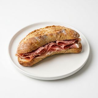 Panino banana con salumi
