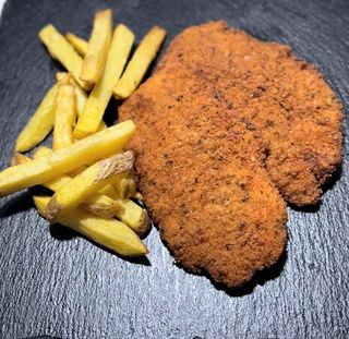 Filete De Pollo Empanado