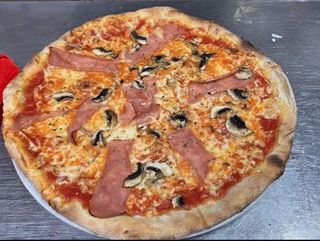 Pizza Regina
