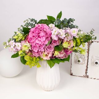 Buchet cu trandafiri si garoafe