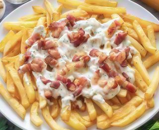 Patatas Bacon Queso