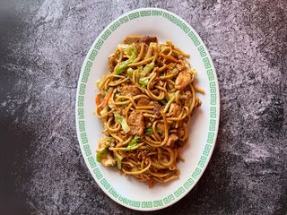 Domaći rezanci s tri vrste mesa