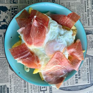Huevos Rotos con jamón Iberico