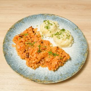 Bigos z ziemniakami