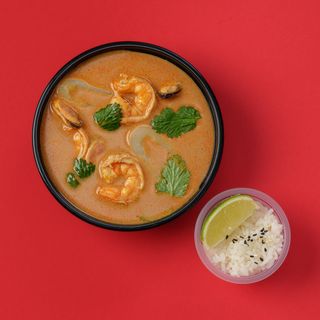 Տոմ Յամ ծովամթերքով