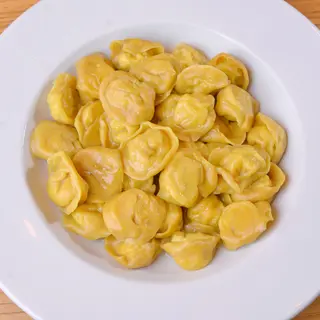 Пельмені курячі ніжні зі Сметаною (380г)
