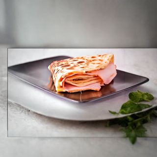 Palačinka sa pečenicom