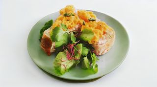 Sendvič s kremom od šunke i kajganom