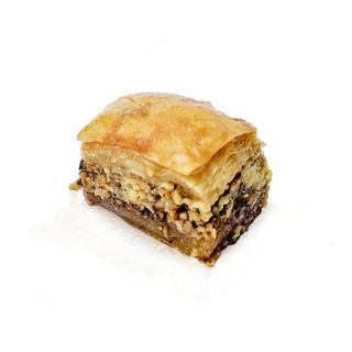 BAKLAVA NUCĂ & CARAMEL