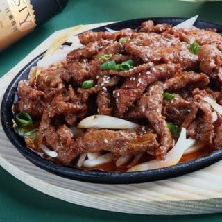 32.- Ternera Al Volcán