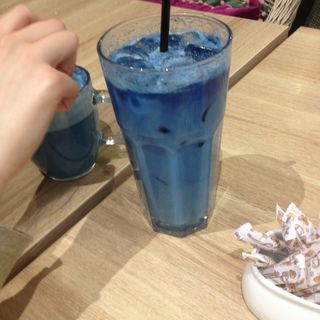 Холодна блакитна матча лате 500мл