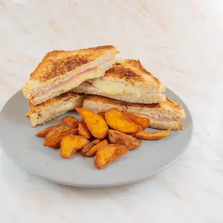 Tost sendvič