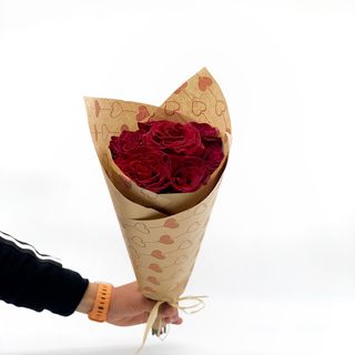 Bouquet de 5 roses rouges premium