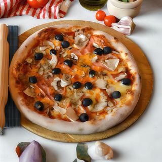 Pizza 4 Estaciones Mediana (35 cm.)