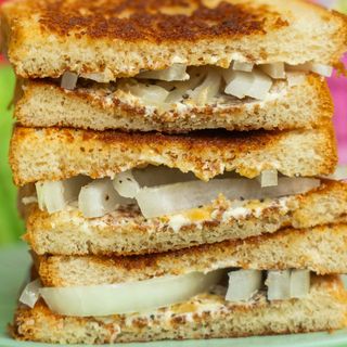 Cheese onion sandwich