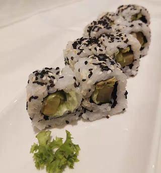 340.Uramaki vegetale 8 pezzi