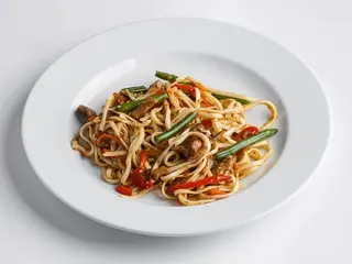 Удон з куркою та овочами (200g)
