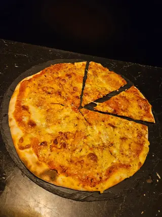 Pizza Margherita
