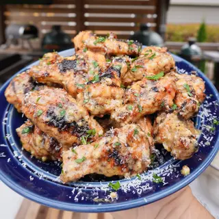Asas de Alho Com Parmesão