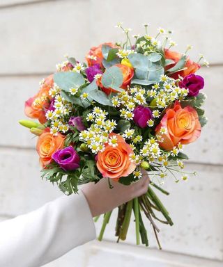 Bouquet de Fleurs des Oiseaux Généreux