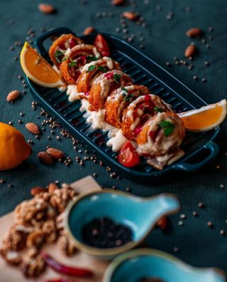 კორდონ ბლუ ყველის სოუსით