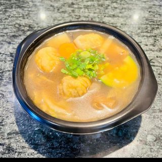 Zupa wonton