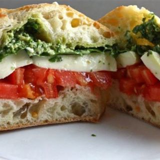 Bocata Caprese