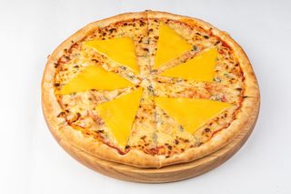 Пицца "Четыре сыра"