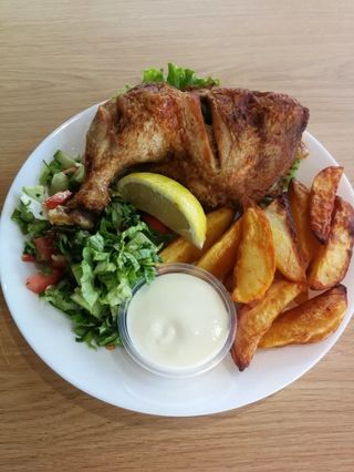 Бавно печено пиле (350г)