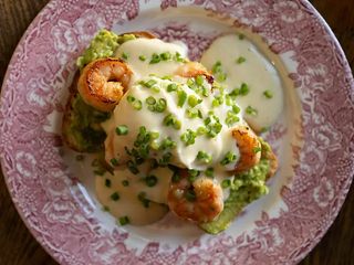 Бенедикт з креветкою