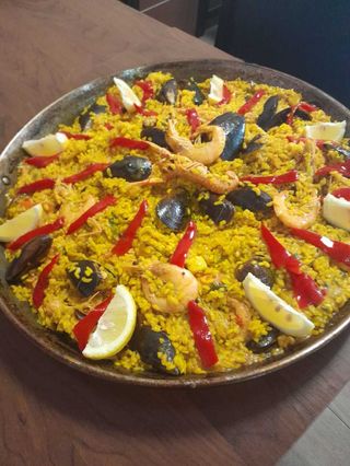 Paella De Pescado Por Encargo