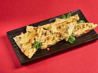 Фірмовий лаваш з томатами та базиліком (300g)