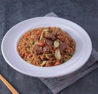 Riso saltato con manzo