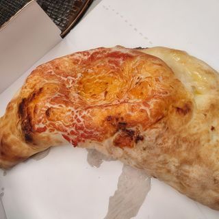 Calzone napoletano