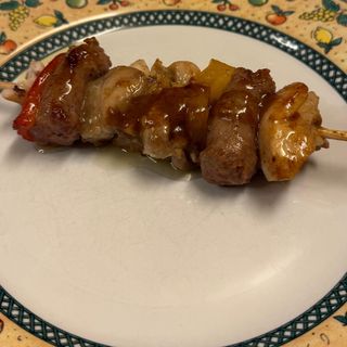 Spiedino di Pollo Salissicia e Peperoni 