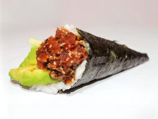 Temaki  atún picante