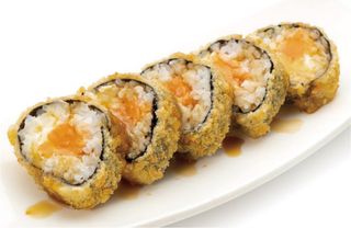 Hossomaki salmone fritti