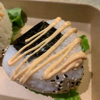 N11. Onigiri tuna