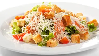 Салат Цезар з сьомгою (250г)
