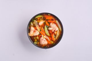 Ciorba de pui aromata (putin picanta)