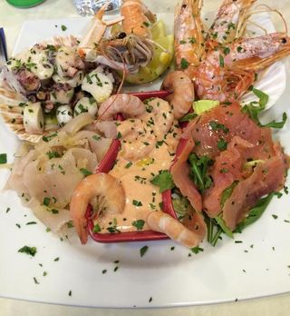 Antipàst è mar (cavro)