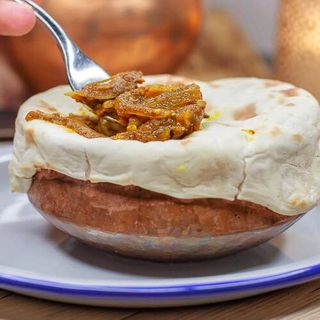 Bhurani gosht (picante)