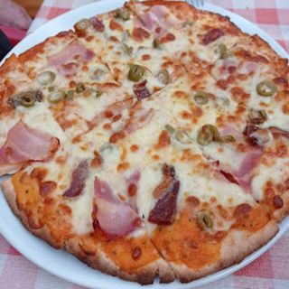 Pizza Catalana (30 cm.)