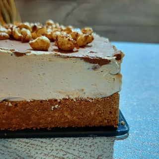 Snickers cake