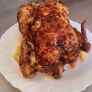Pollo asado con salsa se almendras auténtica 