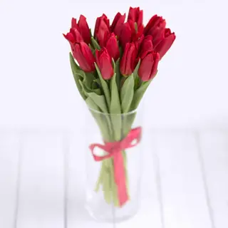 Buchet 15 lalele roșii 