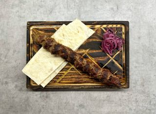 Люля-кебаб із яловичини (200/70г)